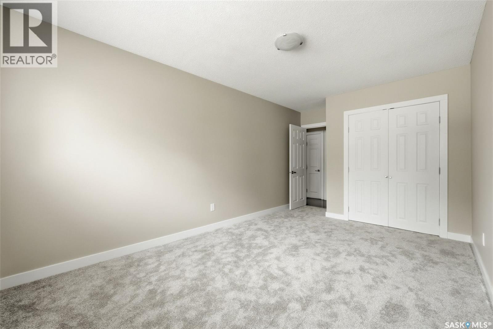 3 230 Broadway Avenue E, Regina, SK