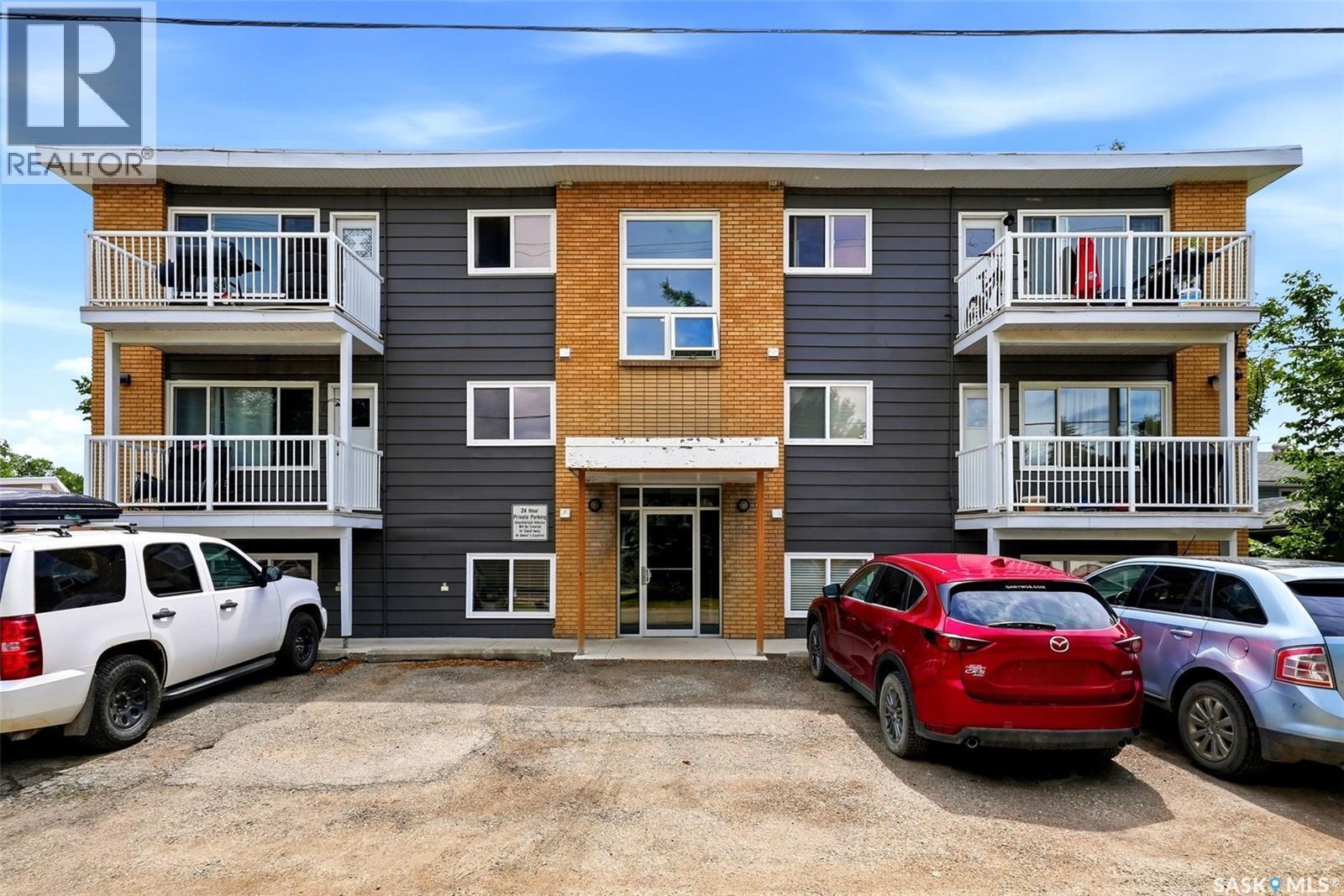 3 230 Broadway Avenue E, Regina, SK