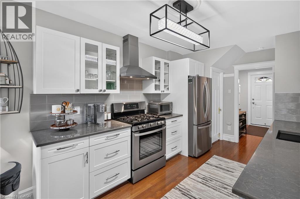 55 Cameron Avenue N, Hamilton, ON