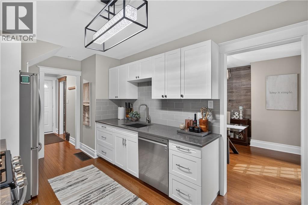 55 Cameron Avenue N, Hamilton, ON