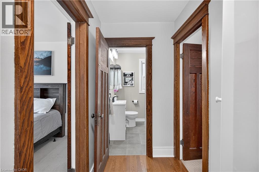 55 Cameron Avenue N, Hamilton, ON