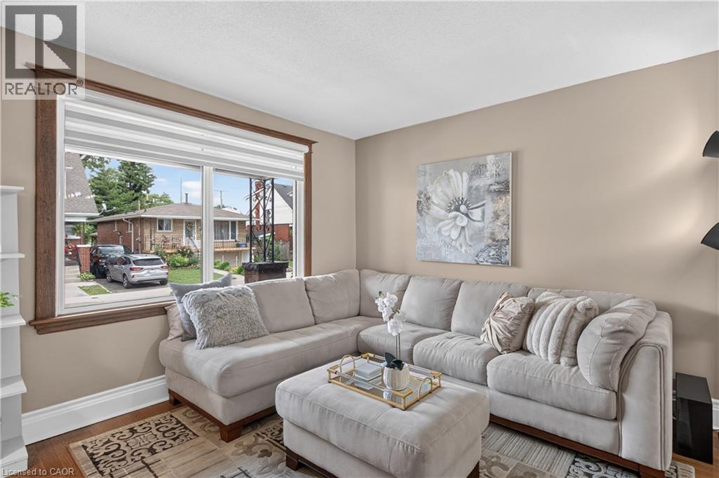 55 Cameron Avenue N, Hamilton, ON
