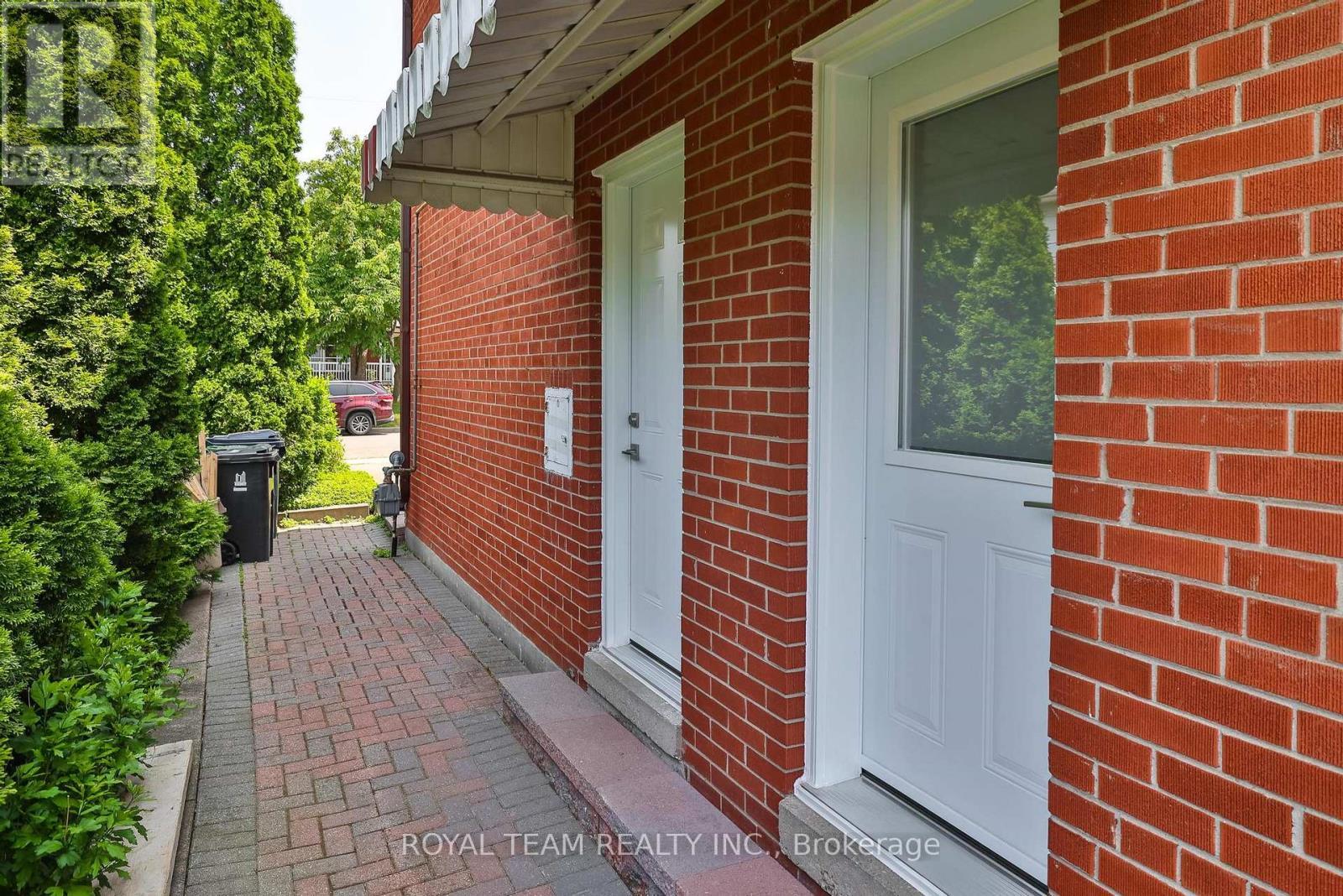 6 Crioline Road, Toronto, ON