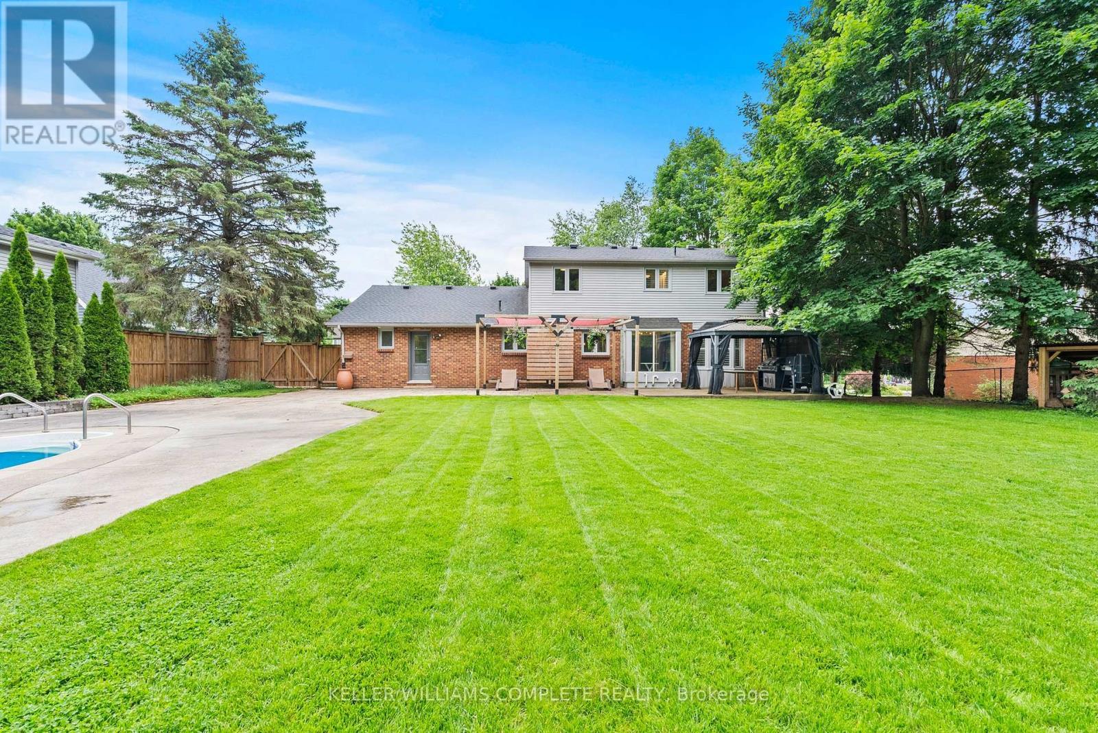 44 Fireside Drive, Hamilton, ON
