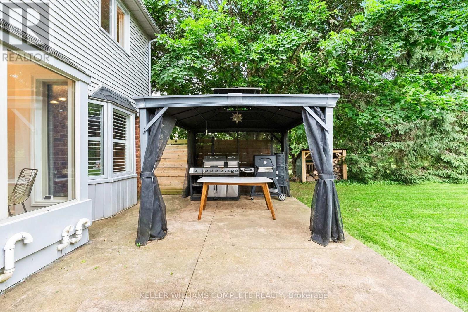 44 Fireside Drive, Hamilton, ON
