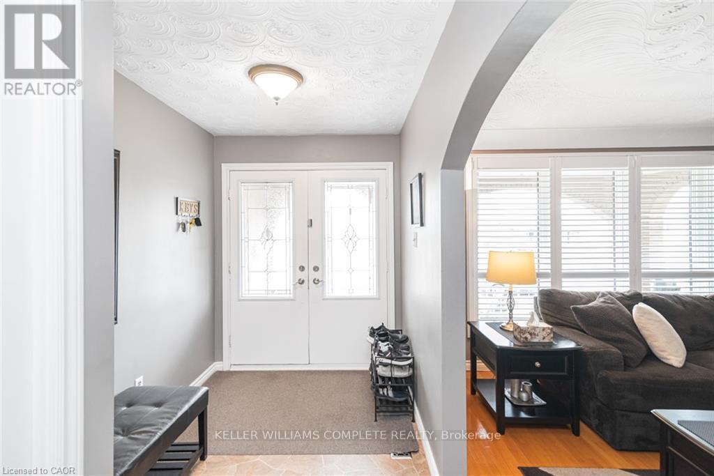 366 Berkindale Drive, Hamilton, ON