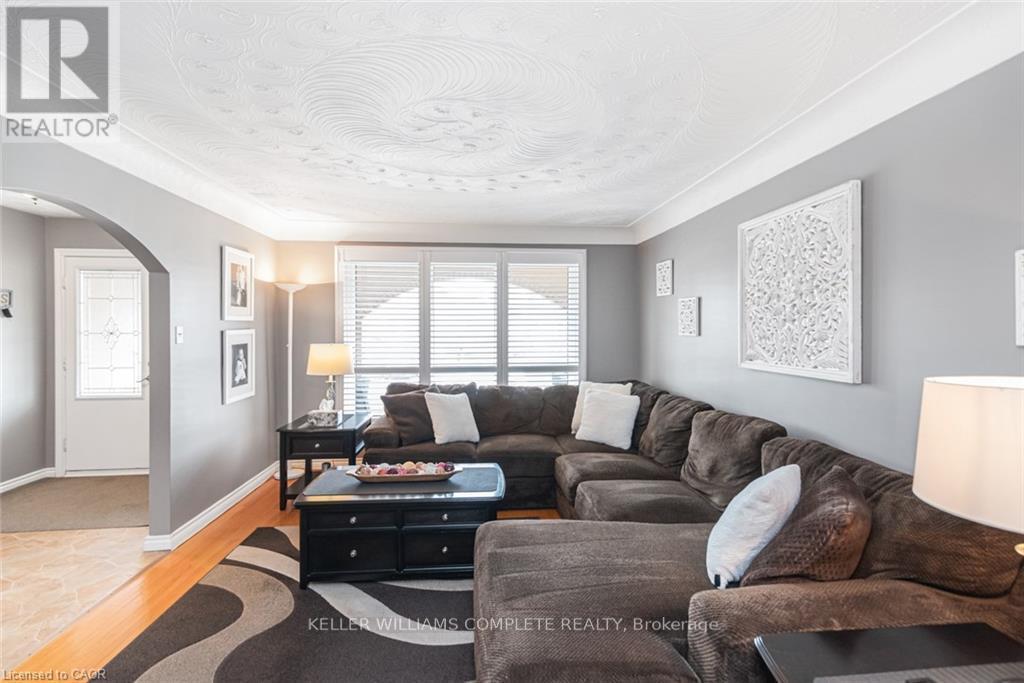 366 Berkindale Drive, Hamilton, ON