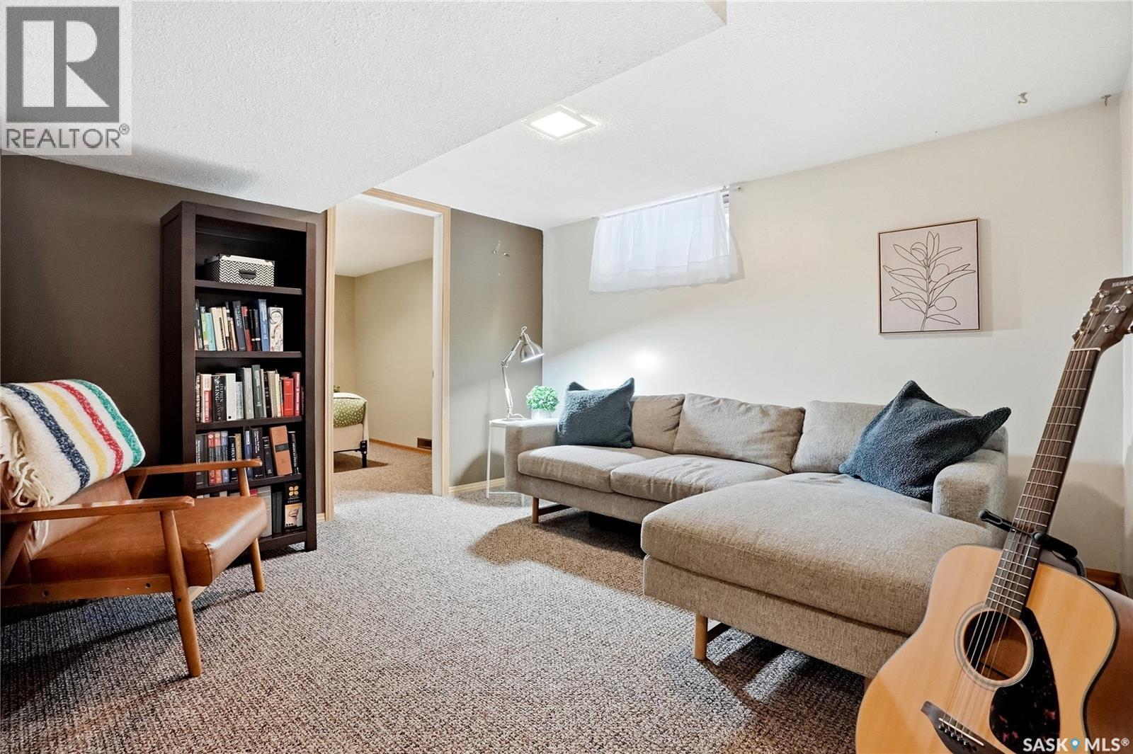 114 7Th Street E, Saskatoon, SK