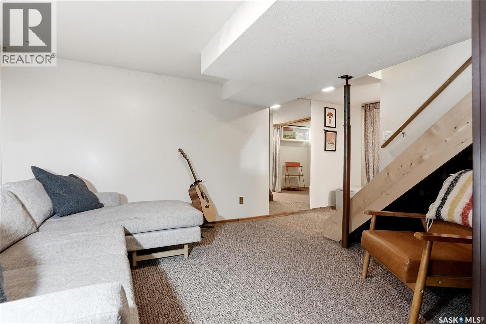 114 7Th Street E, Saskatoon, SK