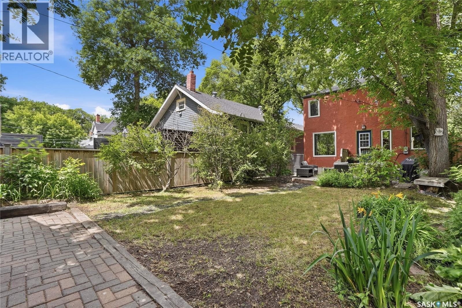 114 7Th Street E, Saskatoon, SK