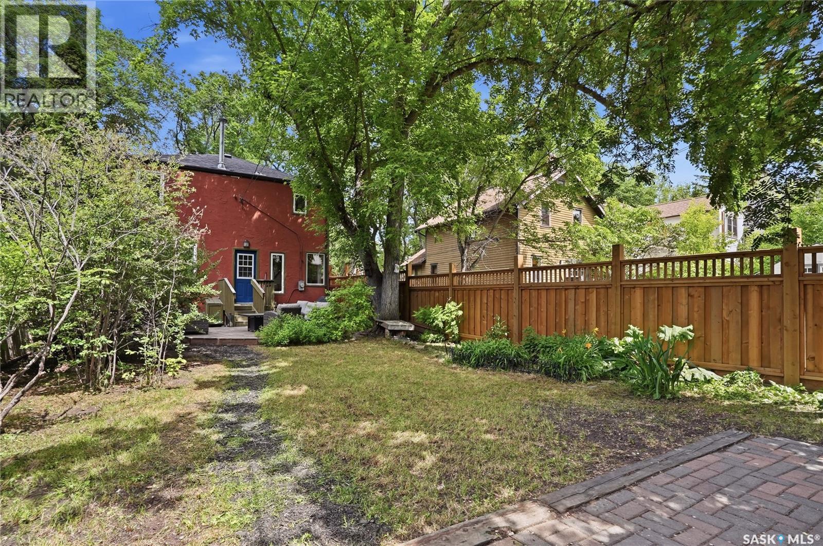 114 7Th Street E, Saskatoon, SK