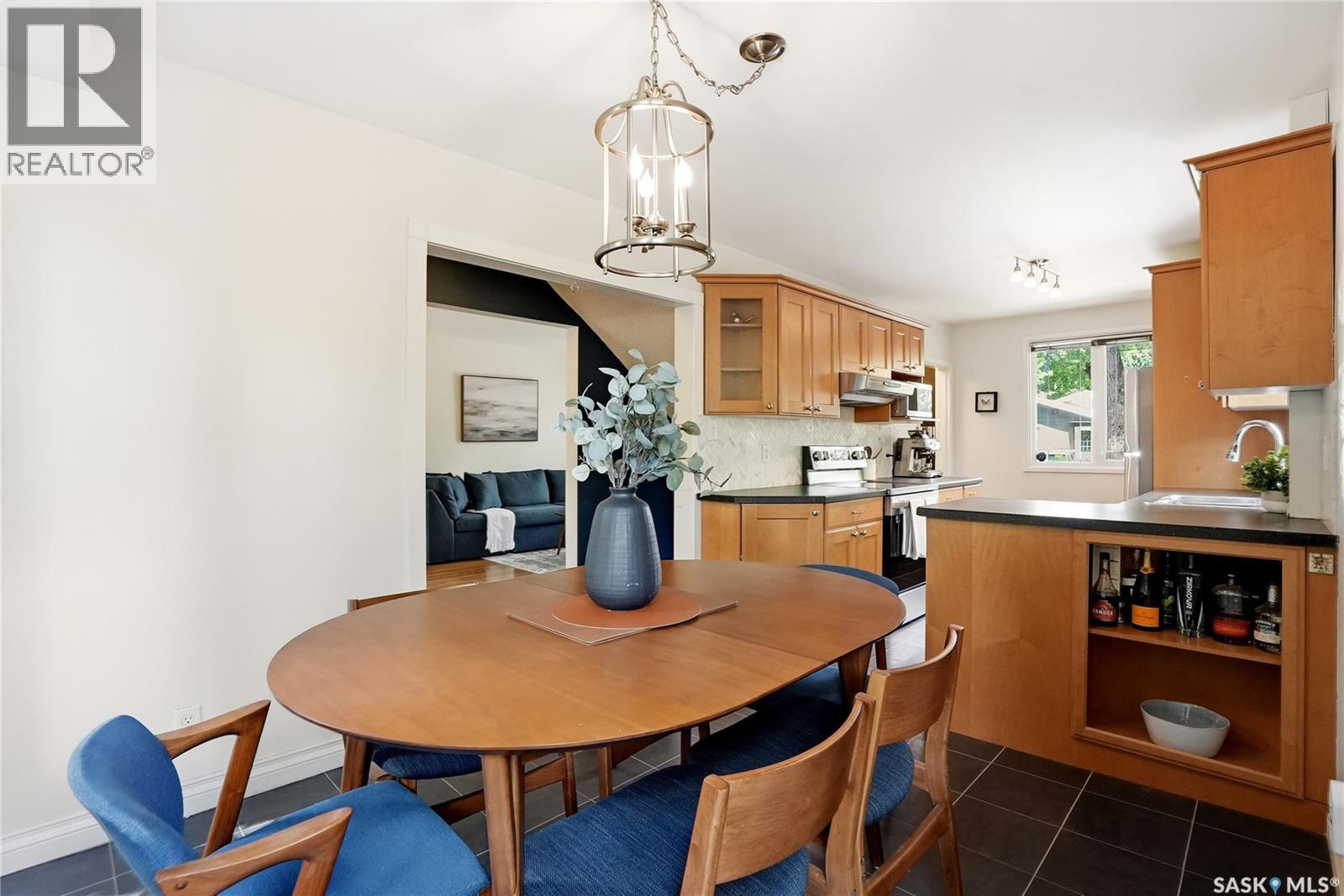 114 7Th Street E, Saskatoon, SK