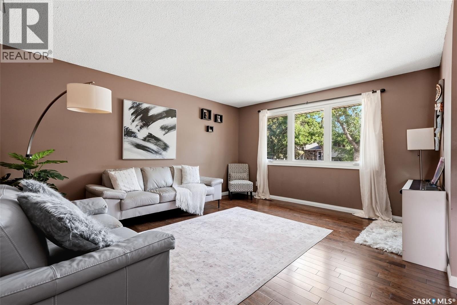 39 Bothwell Crescent, Regina, SK