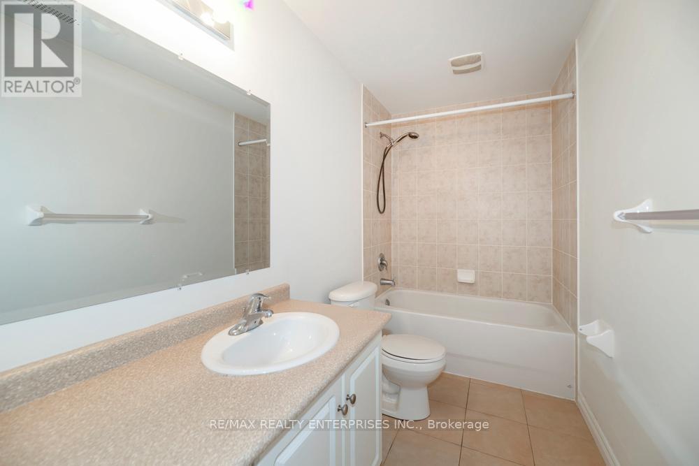 802 Coldstream Drive, Oshawa, ON