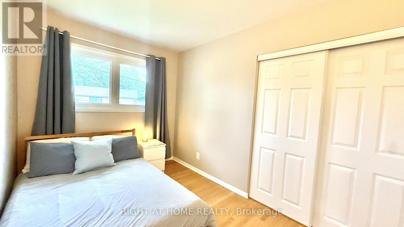 989 Goren Avenue, Ottawa, ON