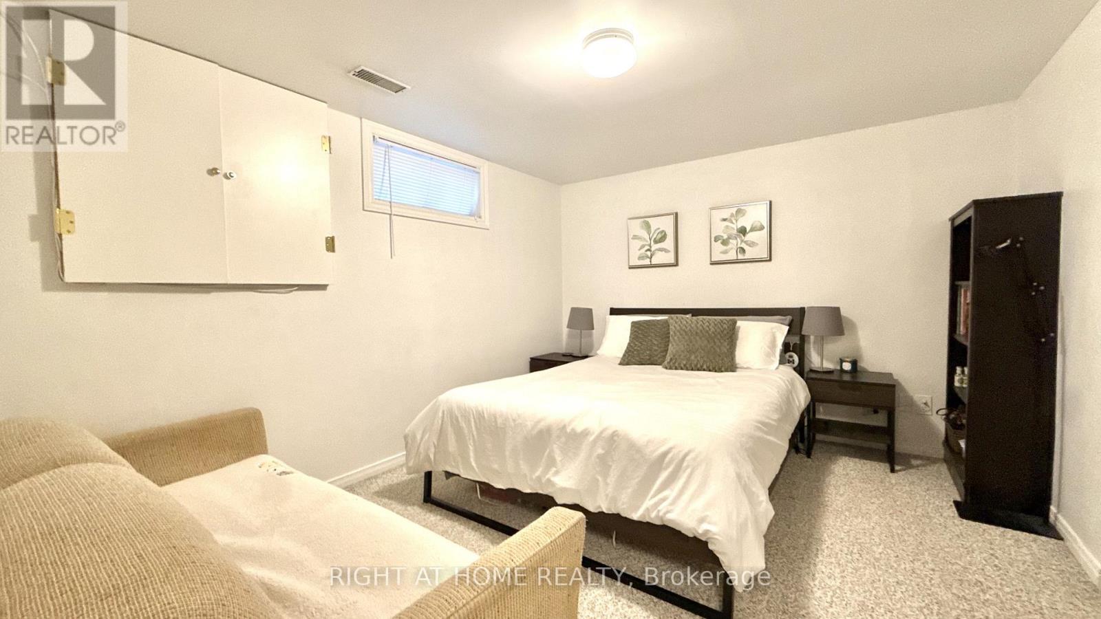 989 Goren Avenue, Ottawa, ON