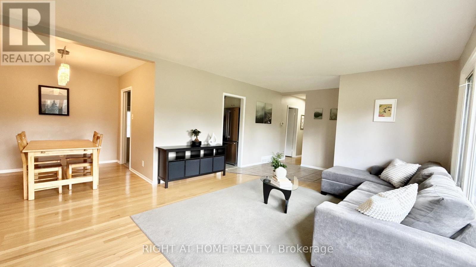 989 Goren Avenue, Ottawa, ON