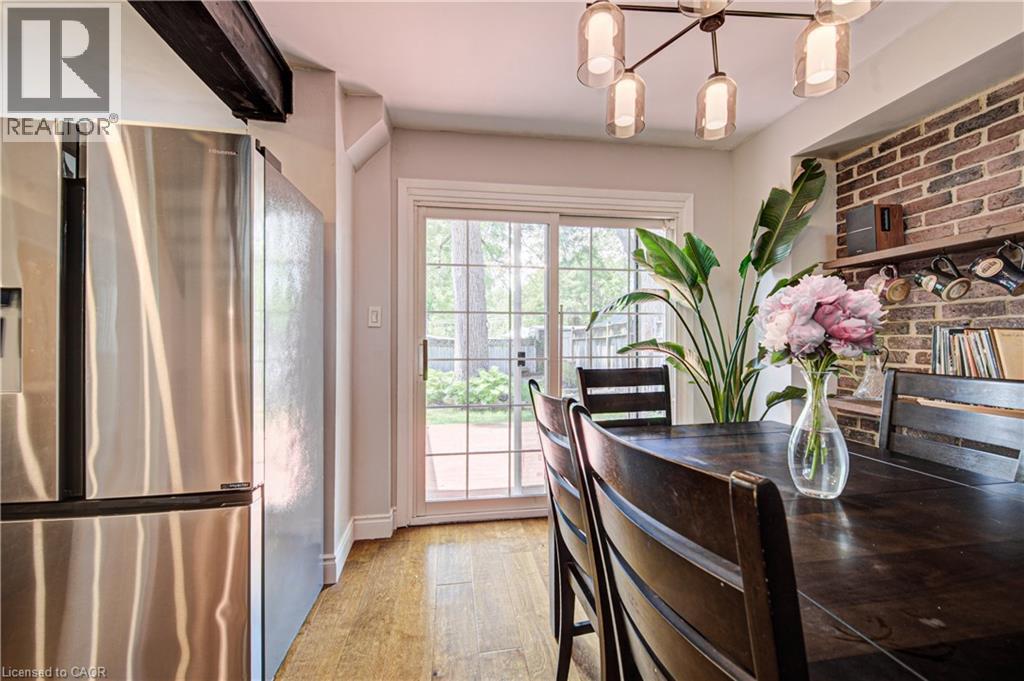Dining area - 154 Grand Avenue S, Cambridge, ON