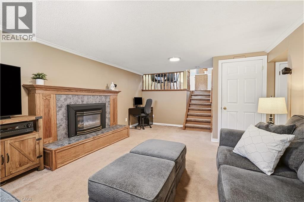 Living room - 4277 Longmoor Drive, Burlington, ON