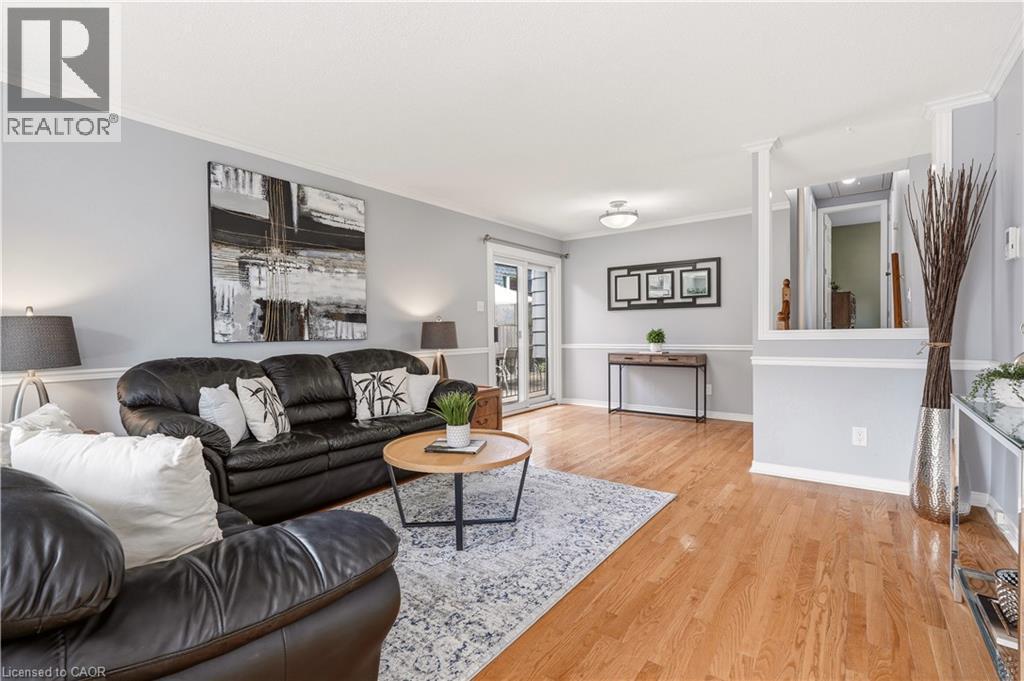Living room - 4277 Longmoor Drive, Burlington, ON