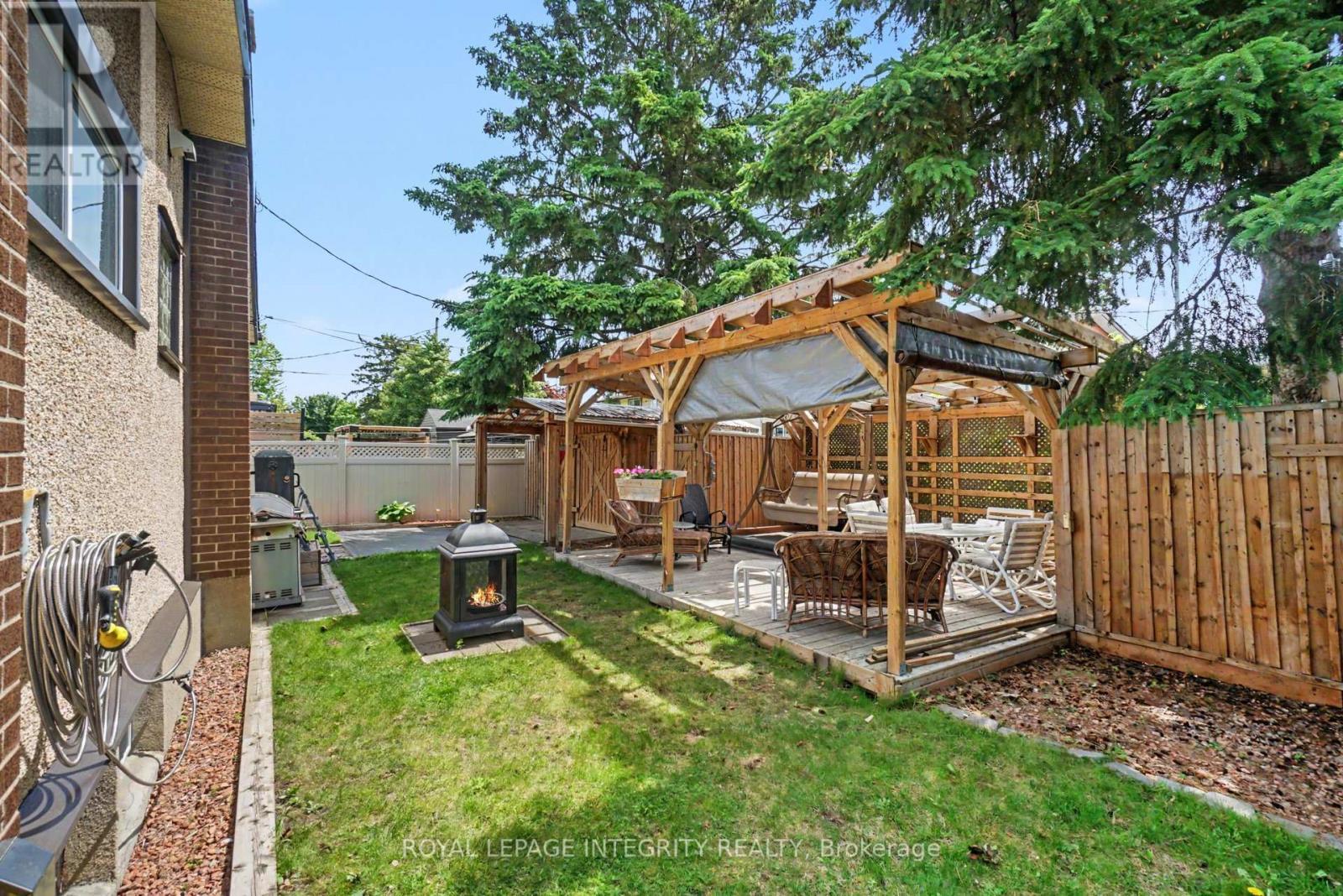 2450 Magnus Avenue, Ottawa, ON