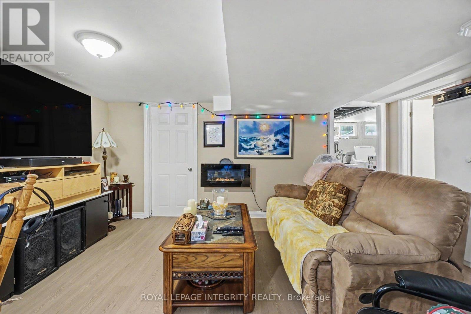 2450 Magnus Avenue, Ottawa, ON