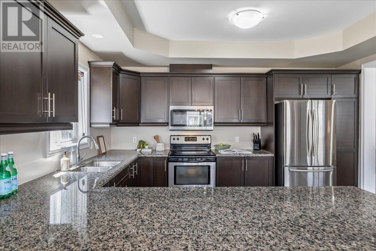 92 Garinger Crescent, Hamilton, ON