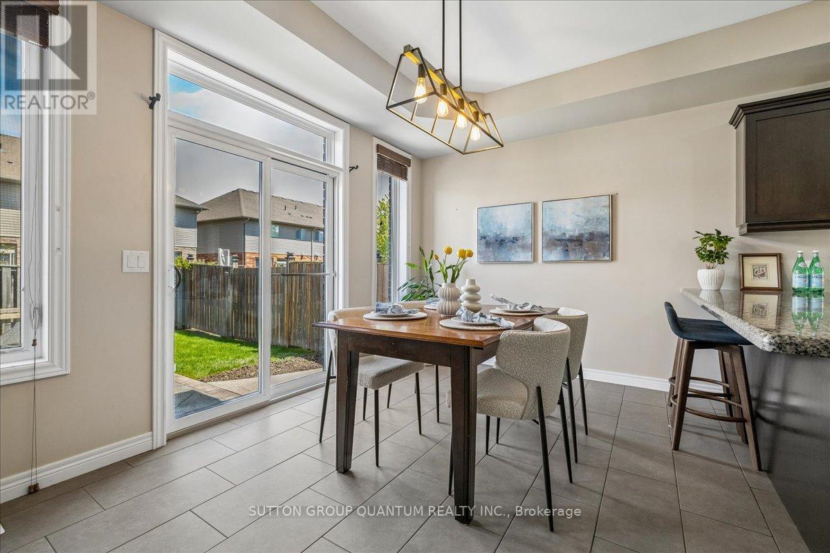 92 Garinger Crescent, Hamilton, ON