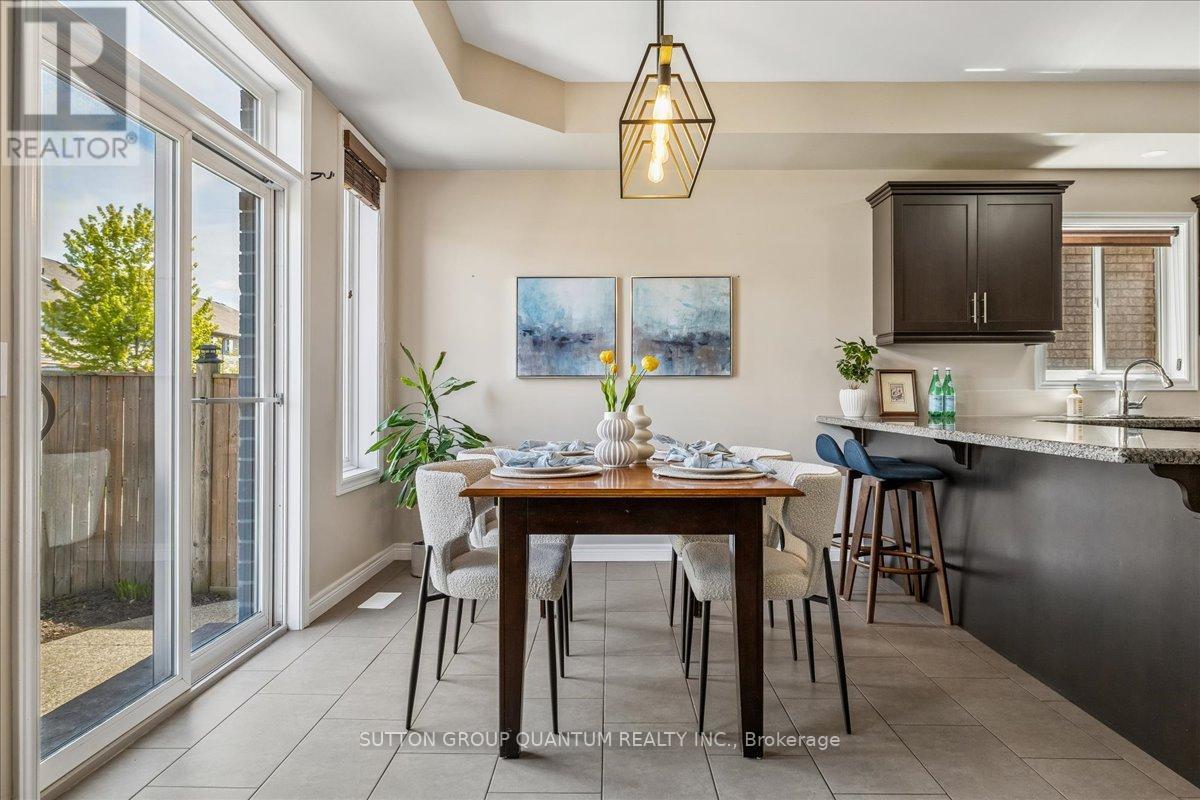 92 Garinger Crescent, Hamilton, ON