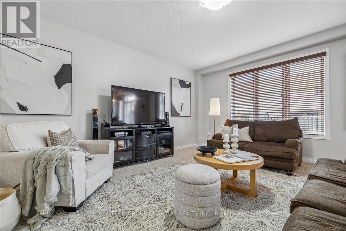 92 Garinger Crescent, Hamilton, ON