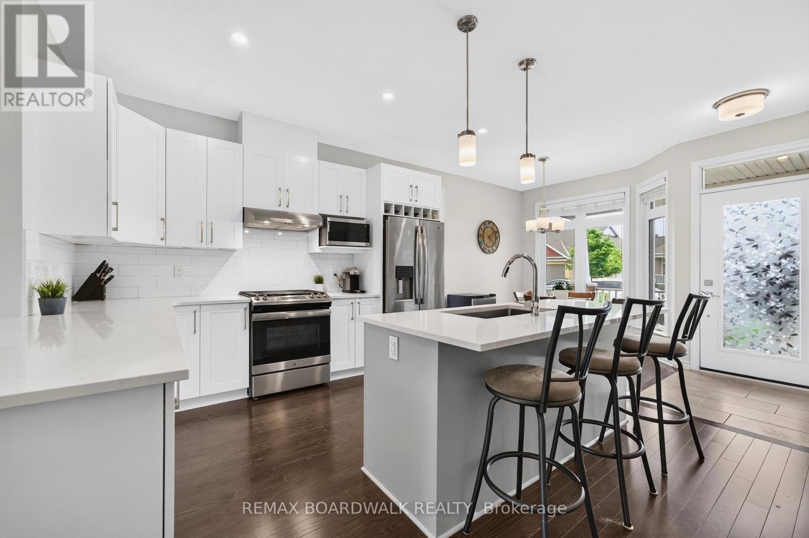 SS Appliances w/Gas Stove - 224 Maygrass Way, Ottawa, ON - Indoor Photo Showing Kitchen With Upgraded Kitchen