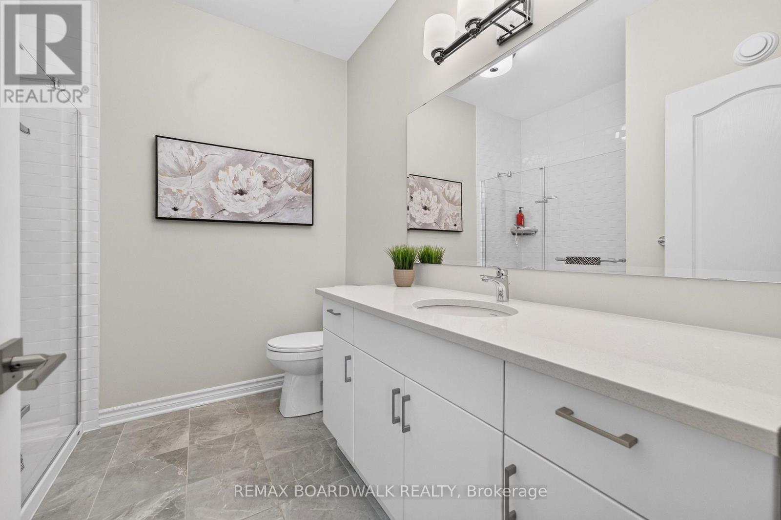 3PC Ensuite w/Quartz Counters & Separate Shower - 224 Maygrass Way, Ottawa, ON - Indoor Photo Showing Bathroom