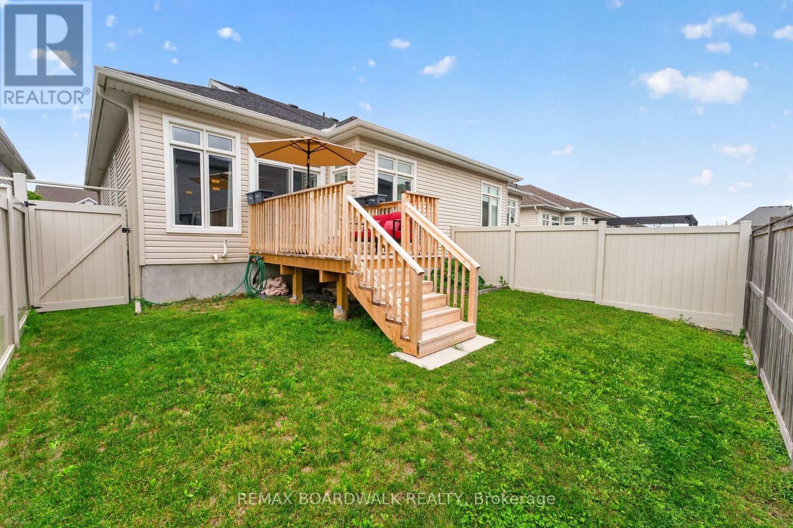 Fully Fenced Backyard - 224 Maygrass Way, Ottawa, ON - Outdoor