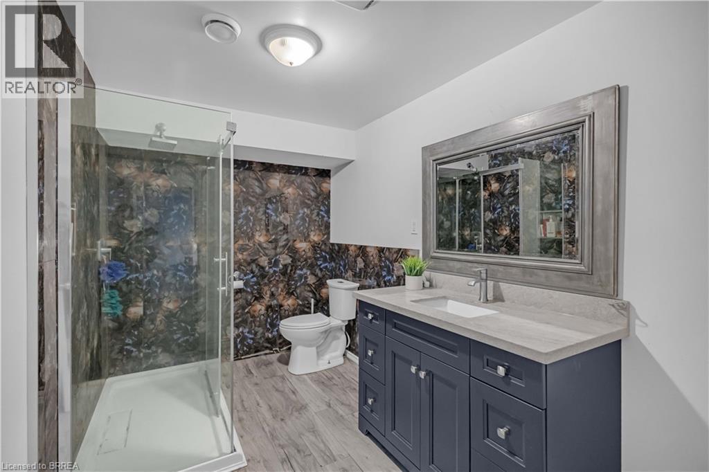 5 Walpole Drive, Haldimand, ON - Indoor Photo Showing Bathroom