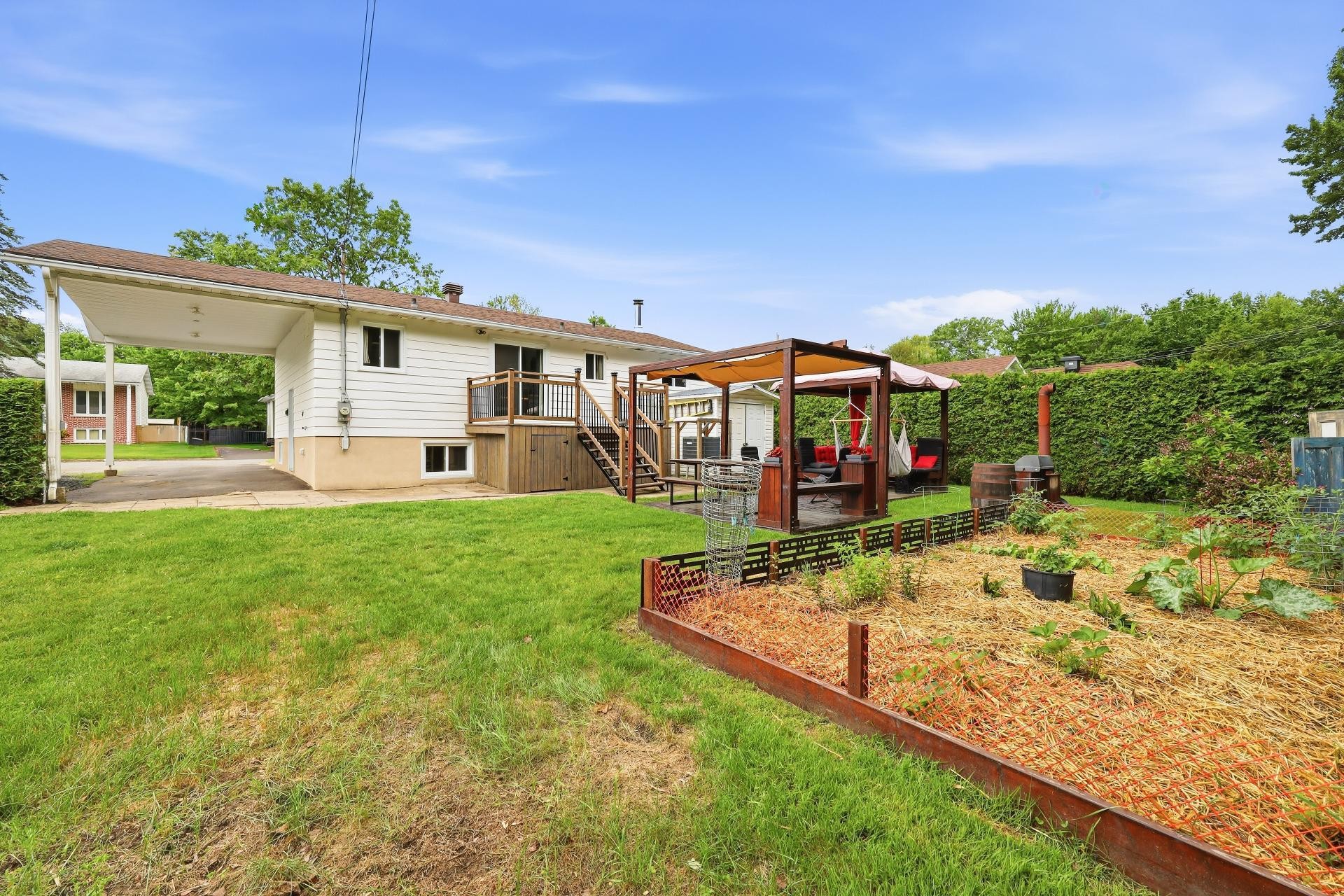 Cour - 9 Rue Caisse, Sorel-Tracy, QC