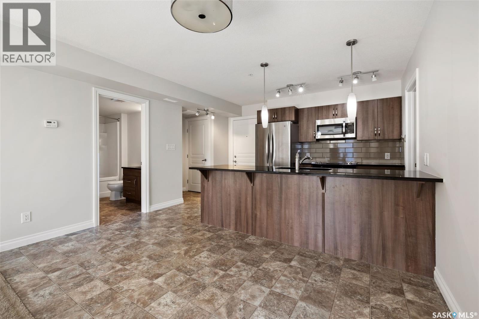 304 5303 Universal Crescent, Regina, SK