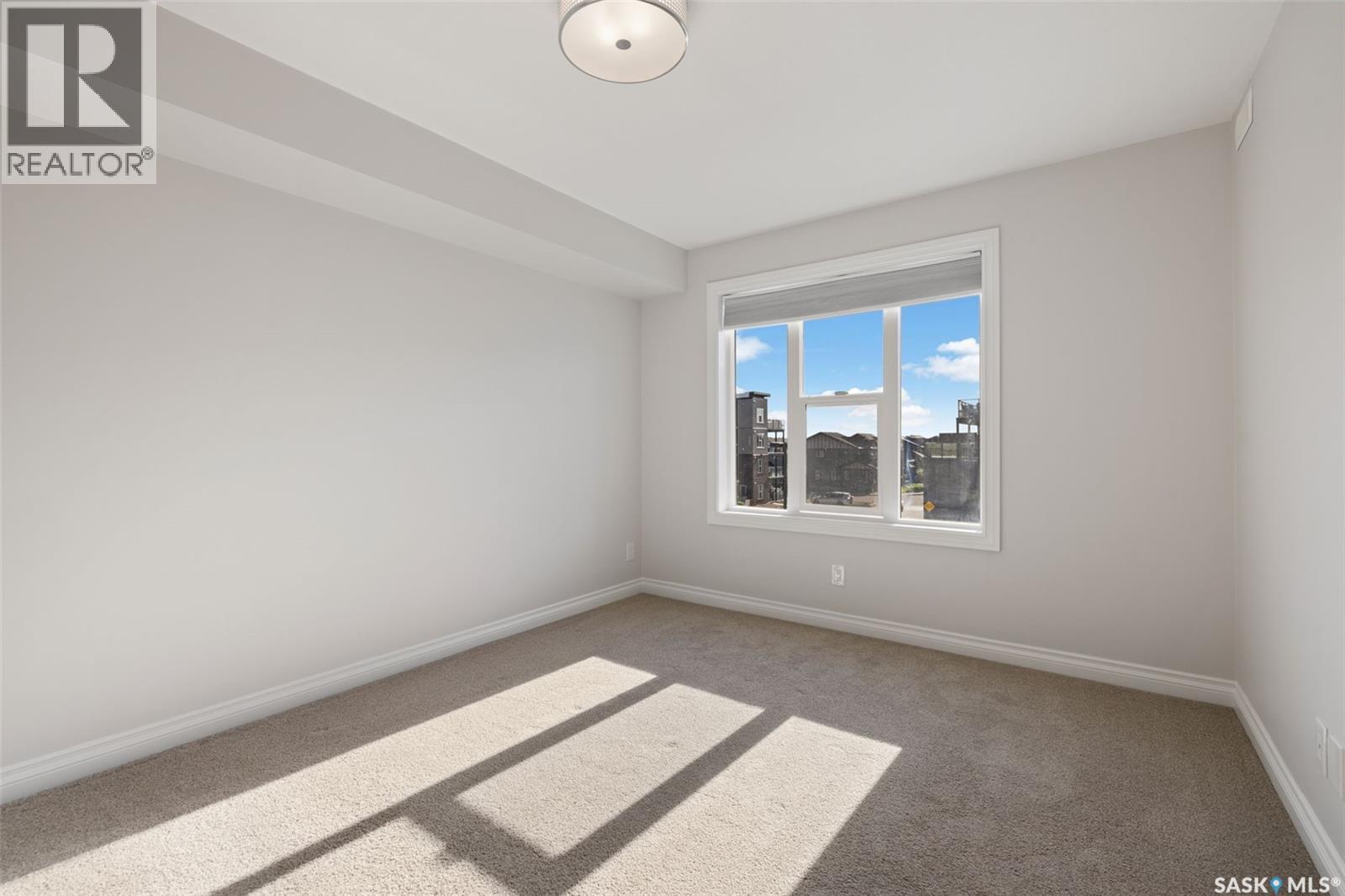 304 5303 Universal Crescent, Regina, SK
