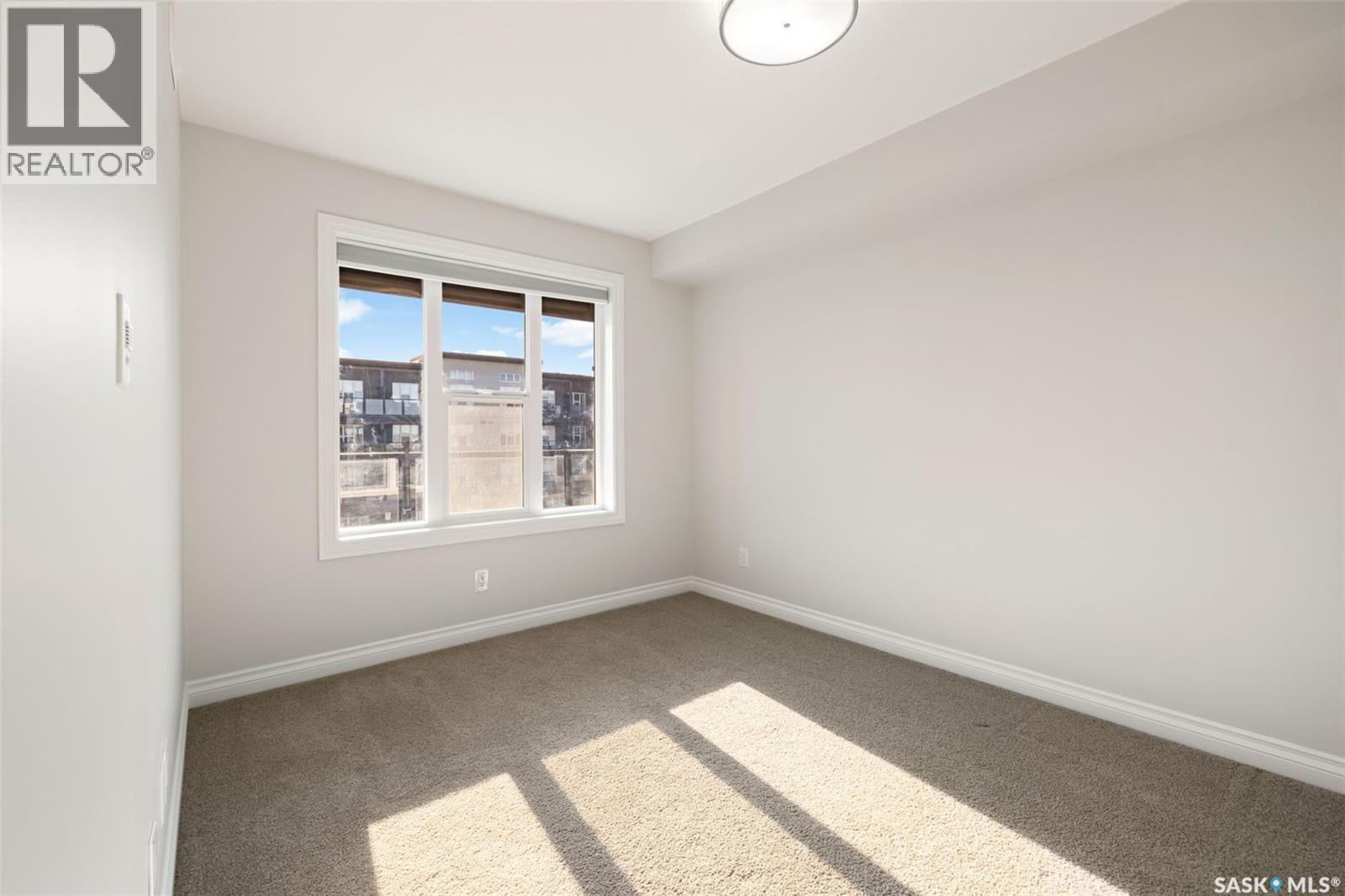 304 5303 Universal Crescent, Regina, SK