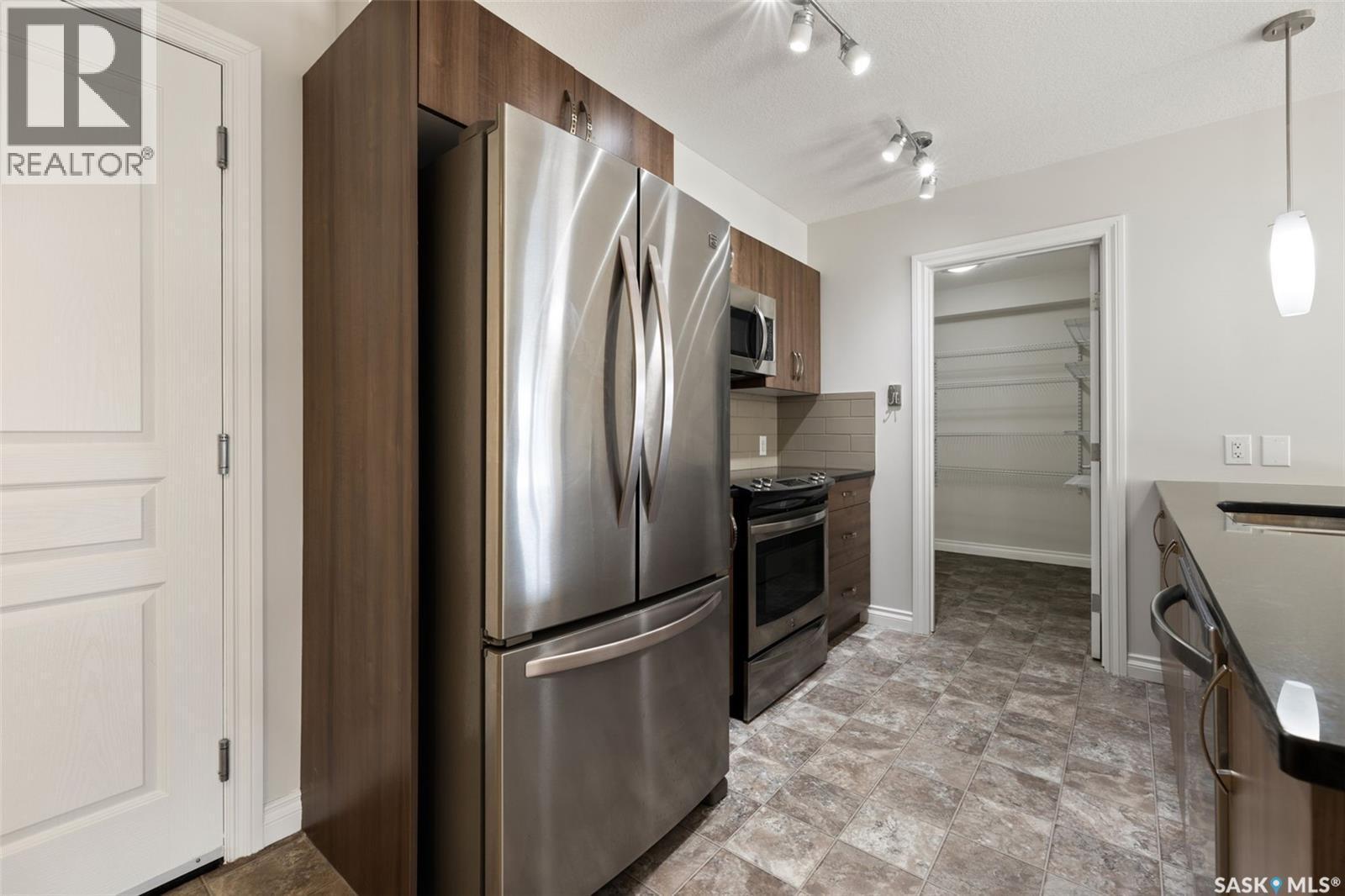 304 5303 Universal Crescent, Regina, SK
