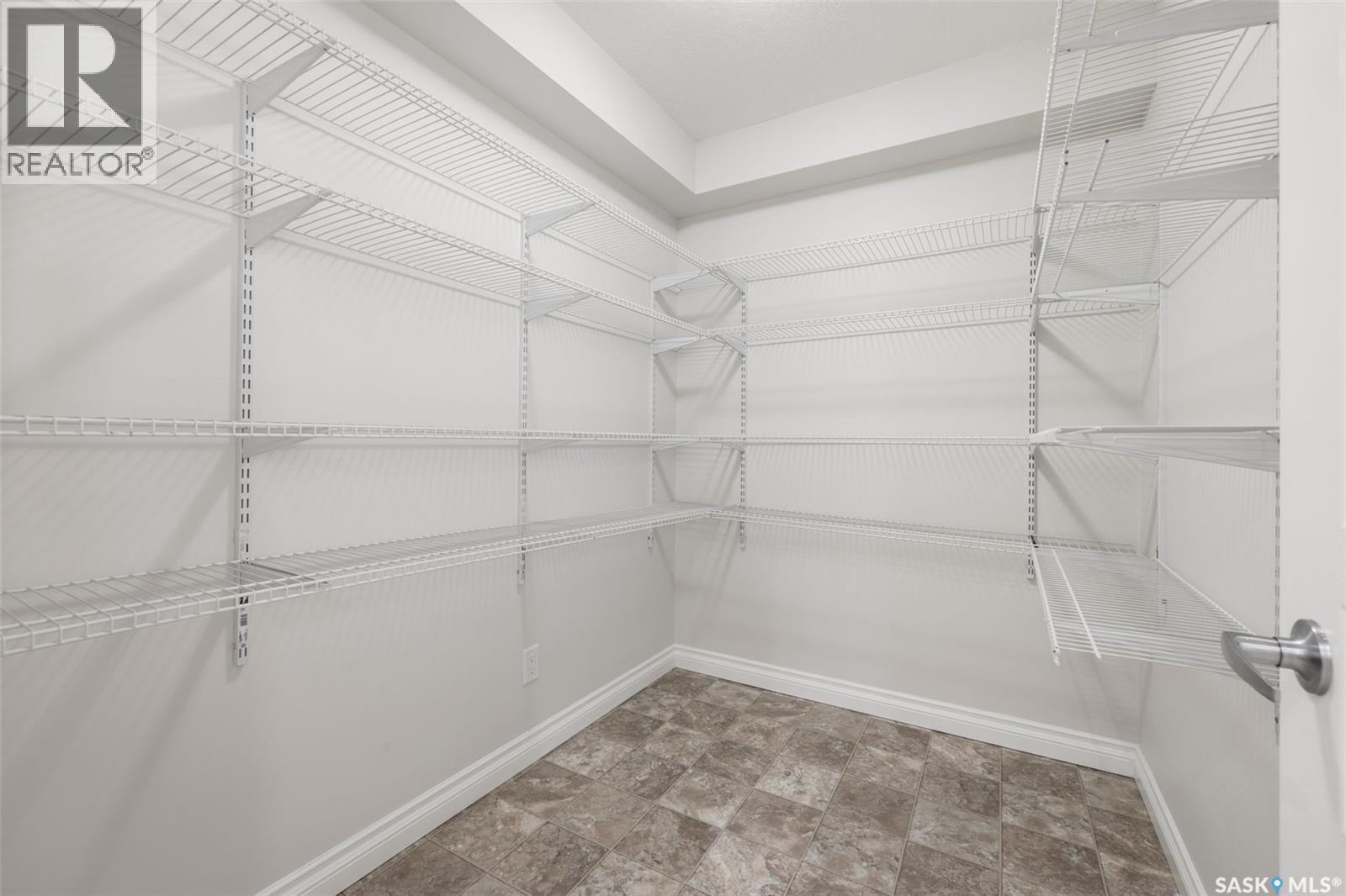 304 5303 Universal Crescent, Regina, SK
