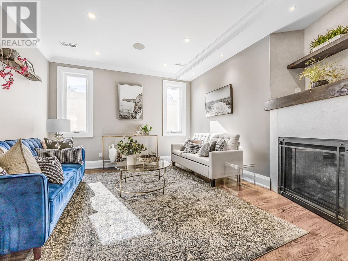 Formal Living Room - 30 Broadleaf Road, Toronto, ON