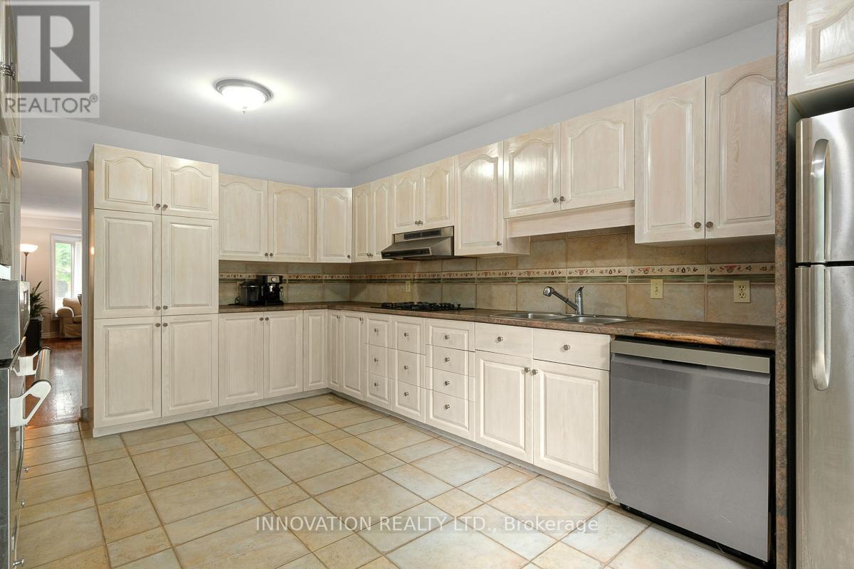 111 Beechfern Drive, Ottawa, ON