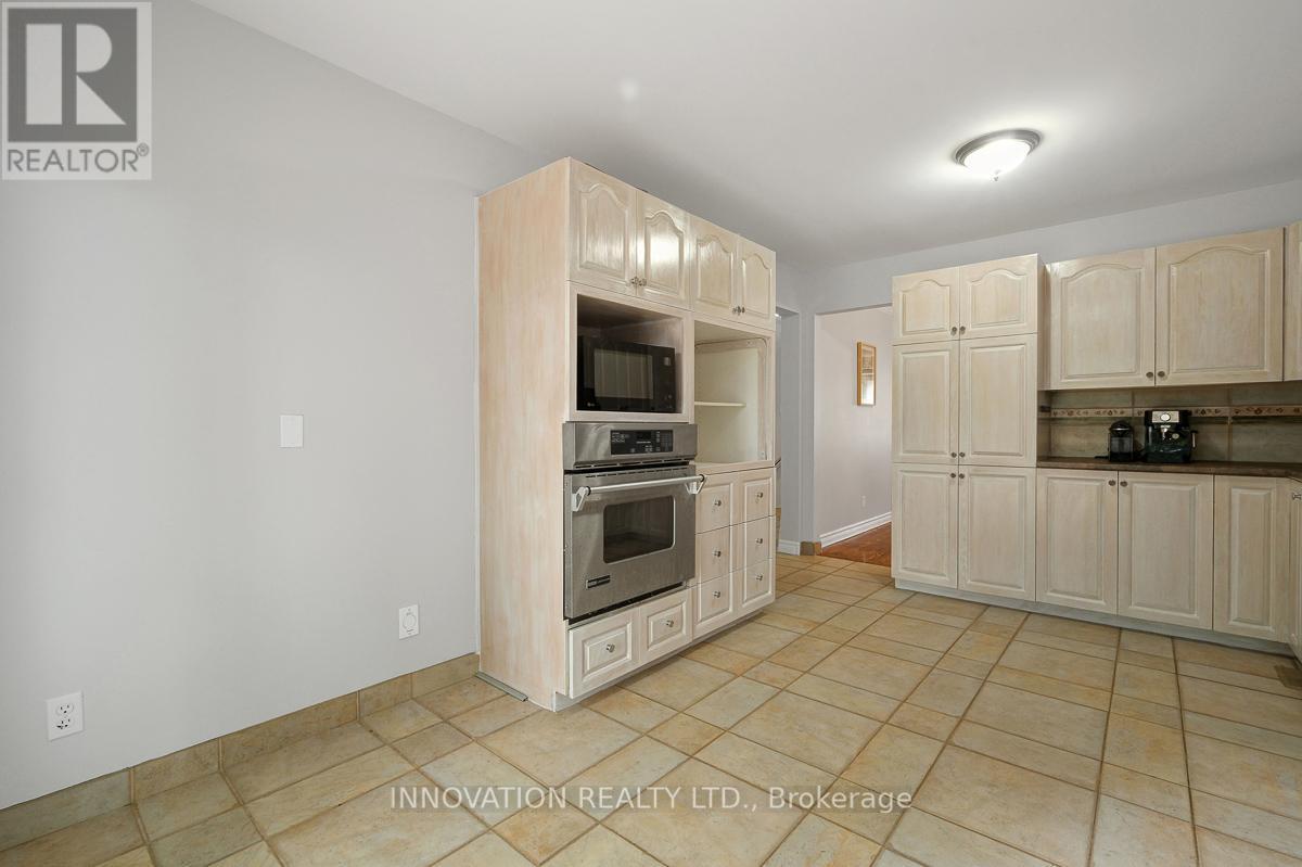 111 Beechfern Drive, Ottawa, ON