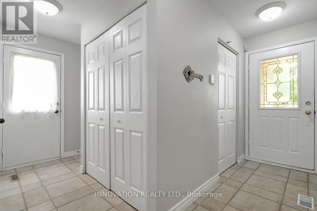111 Beechfern Drive, Ottawa, ON