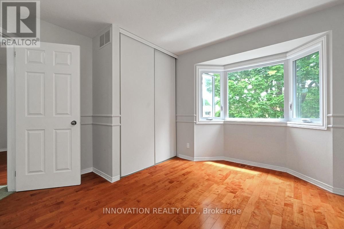 111 Beechfern Drive, Ottawa, ON
