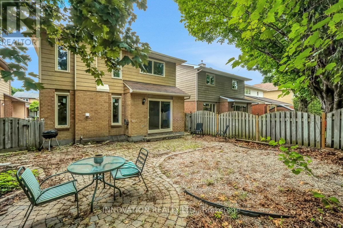 111 Beechfern Drive, Ottawa, ON