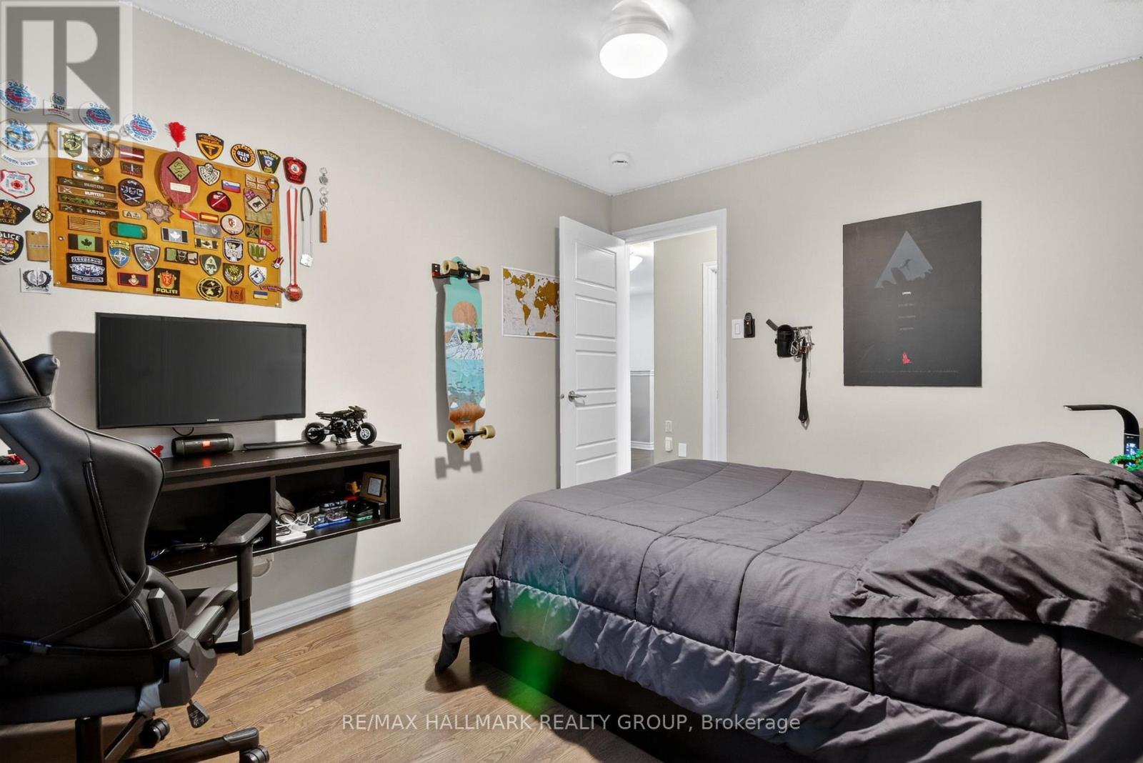 33 Summitview Drive, Ottawa, ON