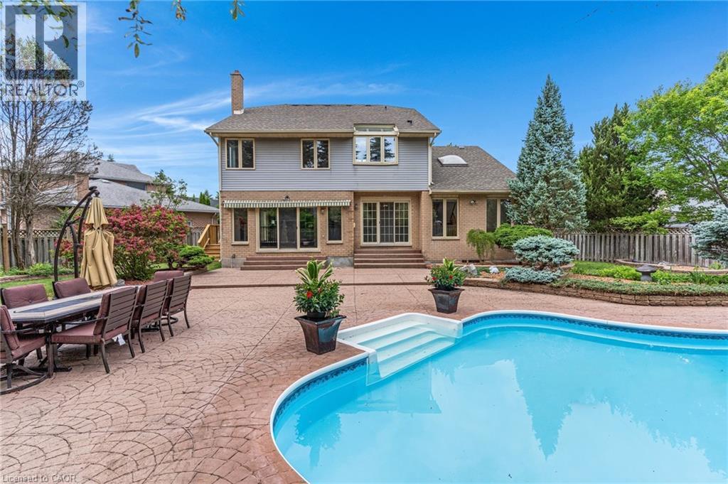8 Charlton Place, Cambridge, ON