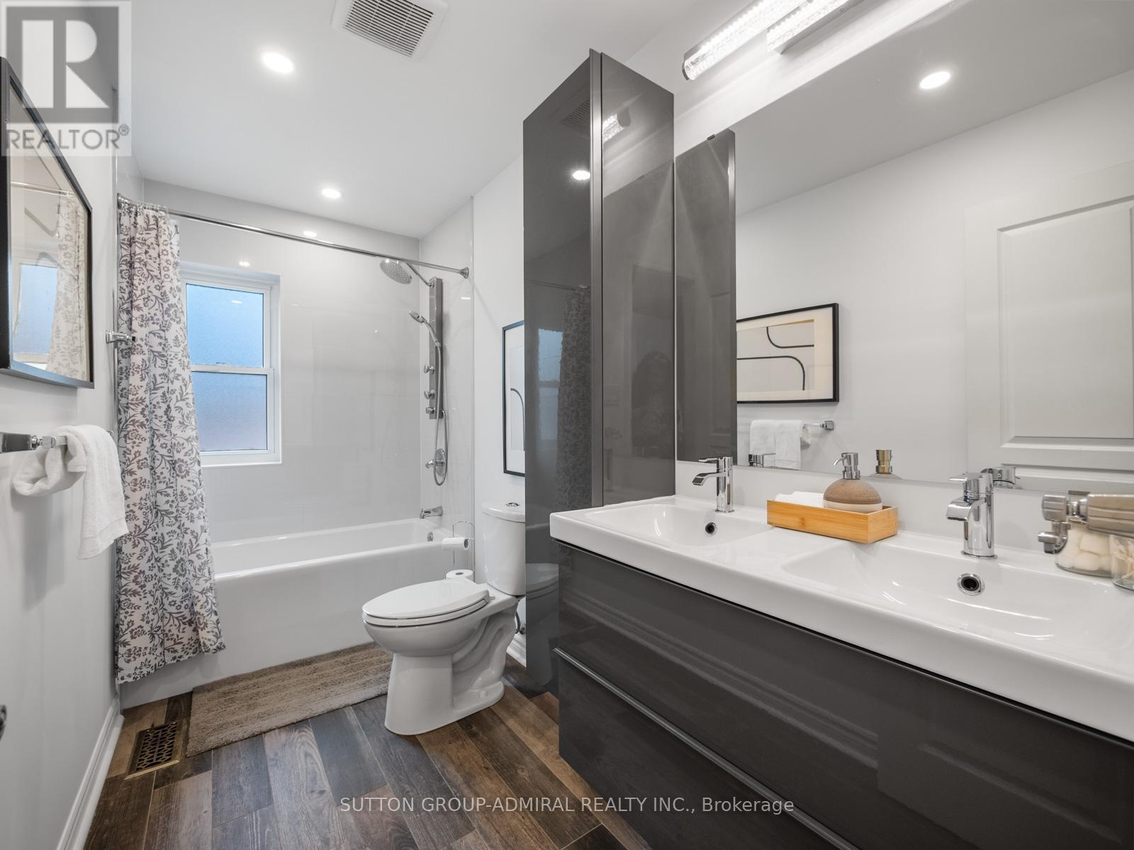 37 Nevada Crescent, Vaughan, ON