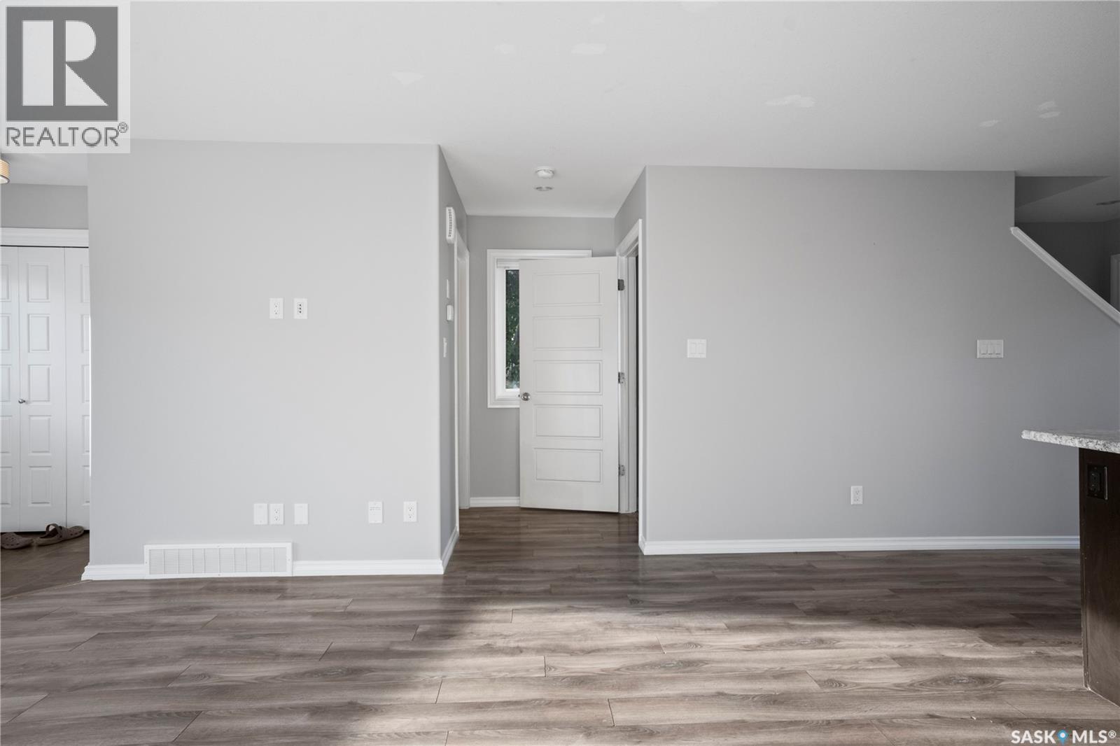 110 4102 3Rd Avenue N, Regina, SK